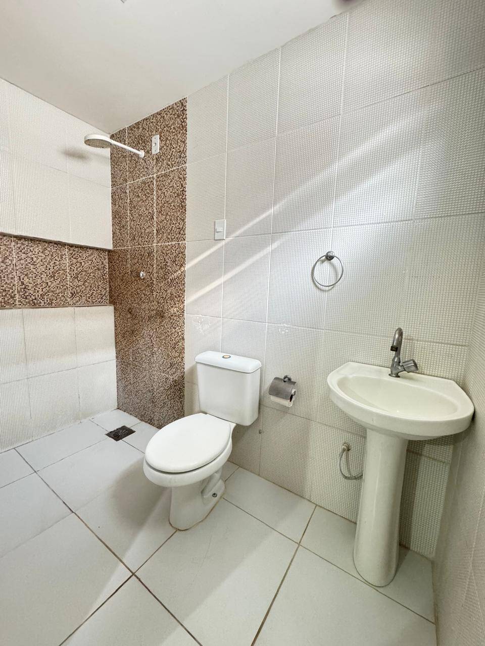 Casa à venda com 3 quartos, 300m² - Foto 4