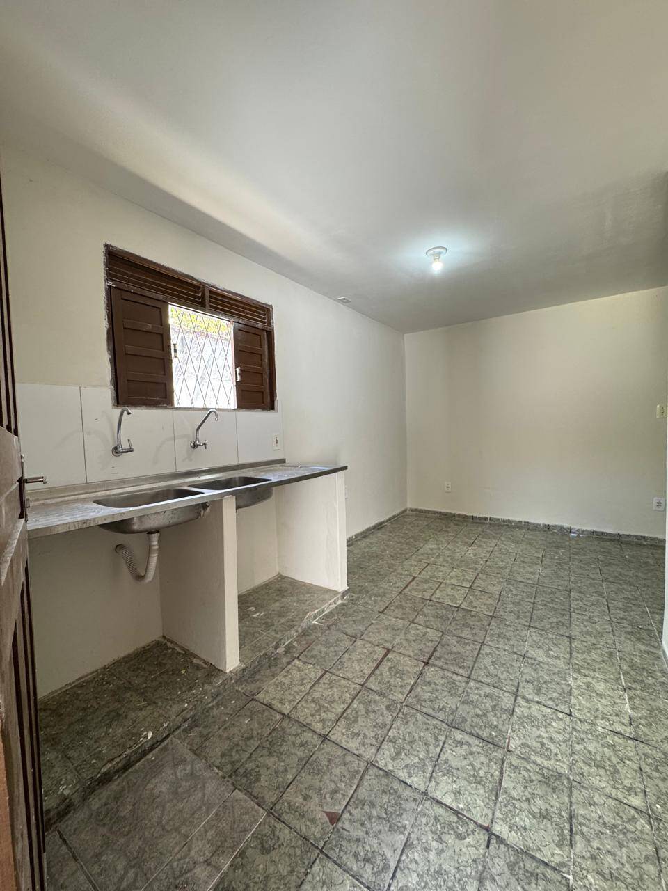 Casa à venda com 3 quartos, 300m² - Foto 7