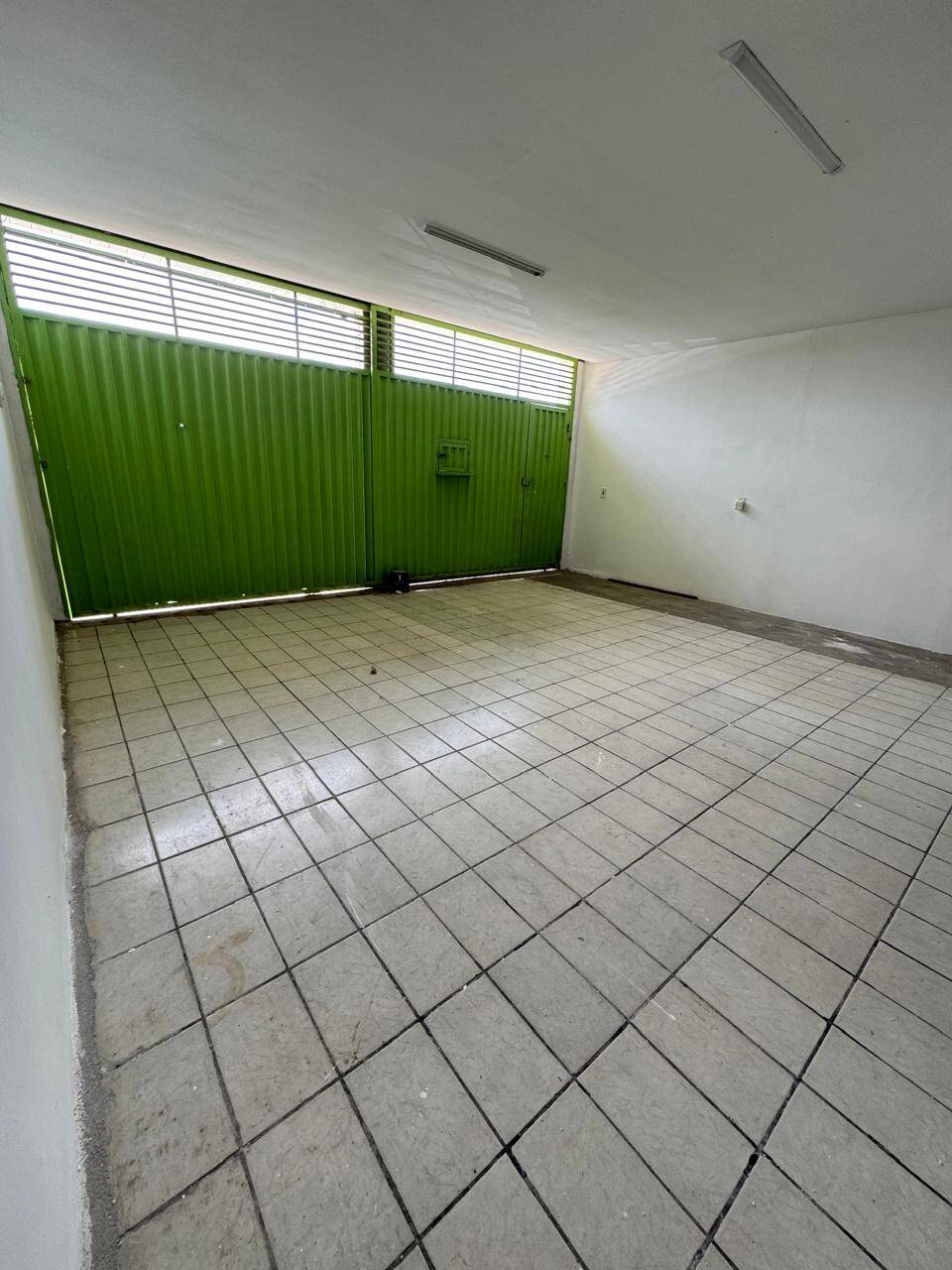 Casa à venda com 3 quartos, 300m² - Foto 13