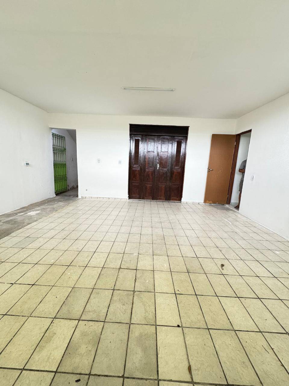 Casa à venda com 3 quartos, 300m² - Foto 15