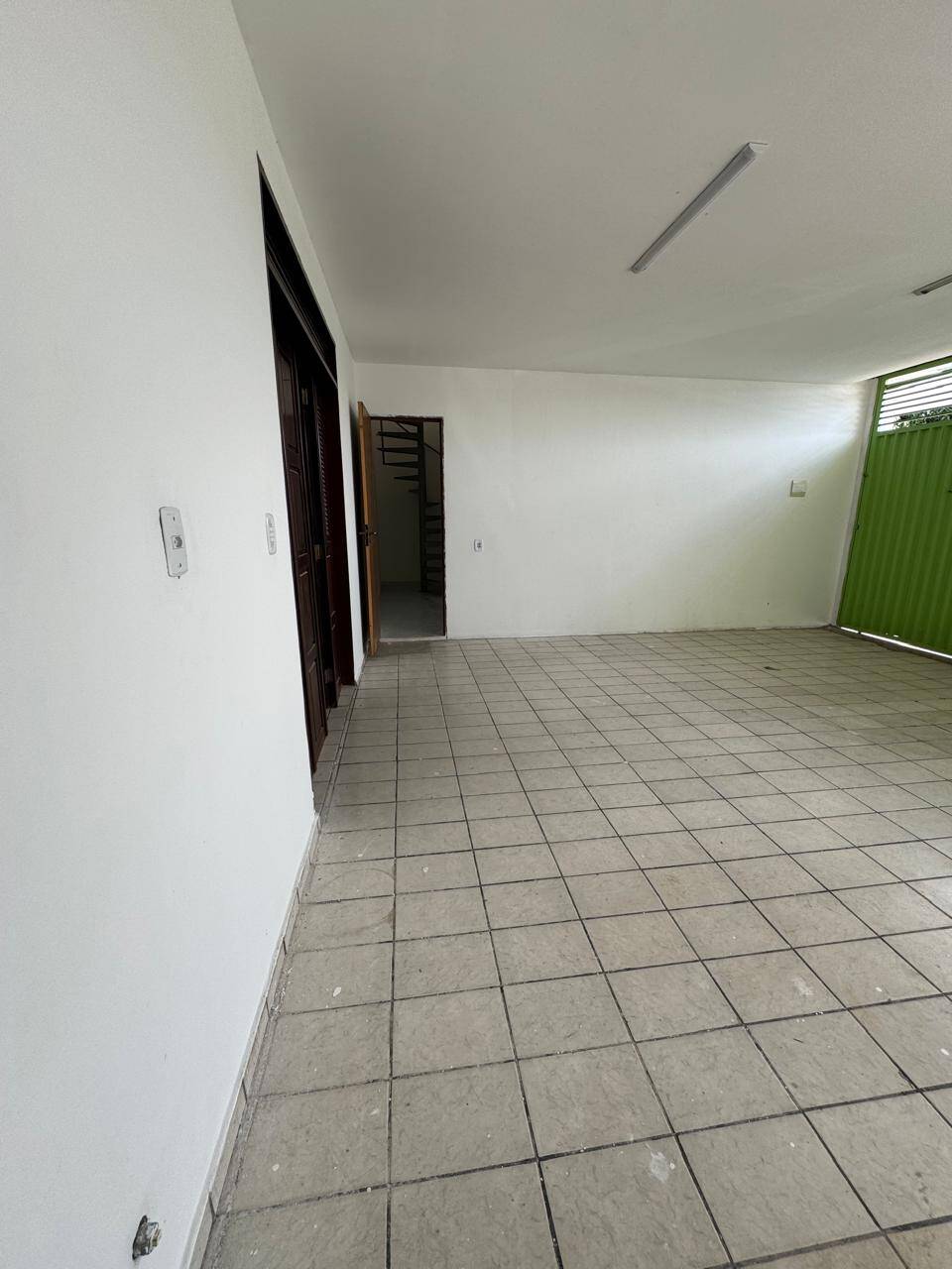 Casa à venda com 3 quartos, 300m² - Foto 18