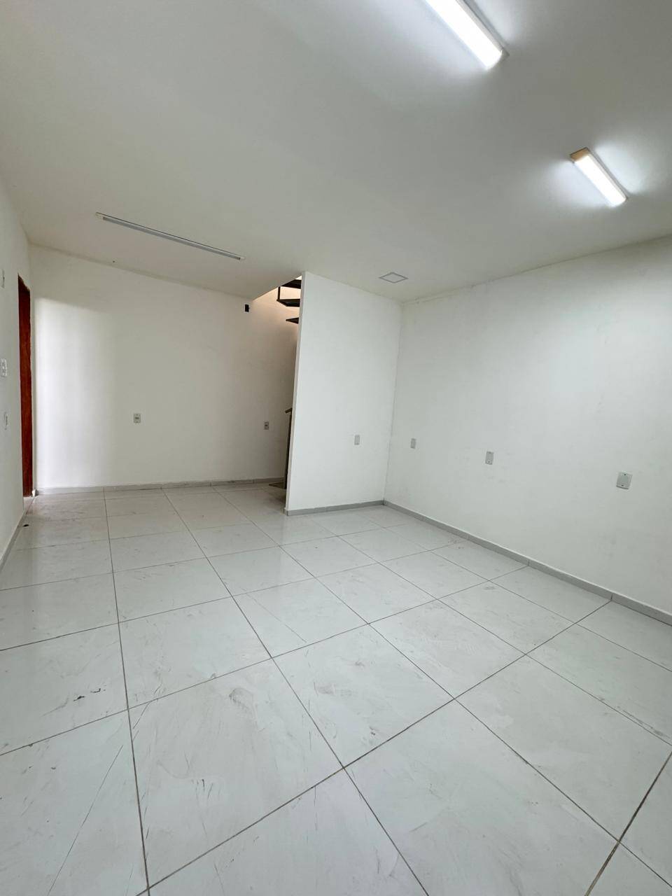 Casa à venda com 3 quartos, 300m² - Foto 17