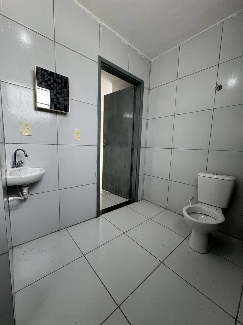 Casa à venda com 2 quartos, 90m² - Foto 7