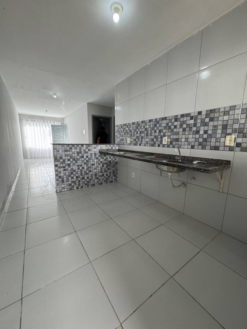 Casa à venda com 2 quartos, 90m² - Foto 9