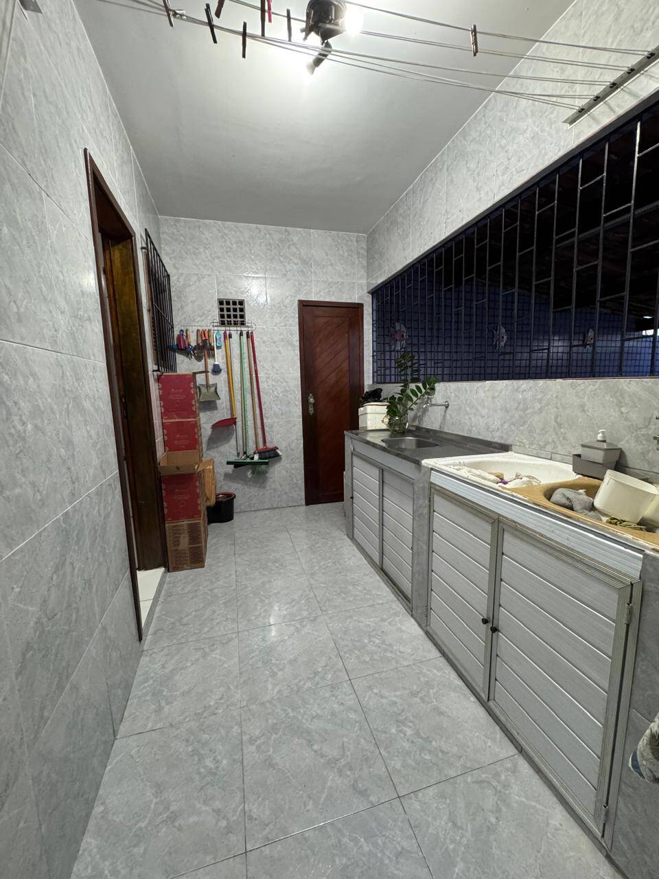 Casa para alugar com 3 quartos, 250m² - Foto 8