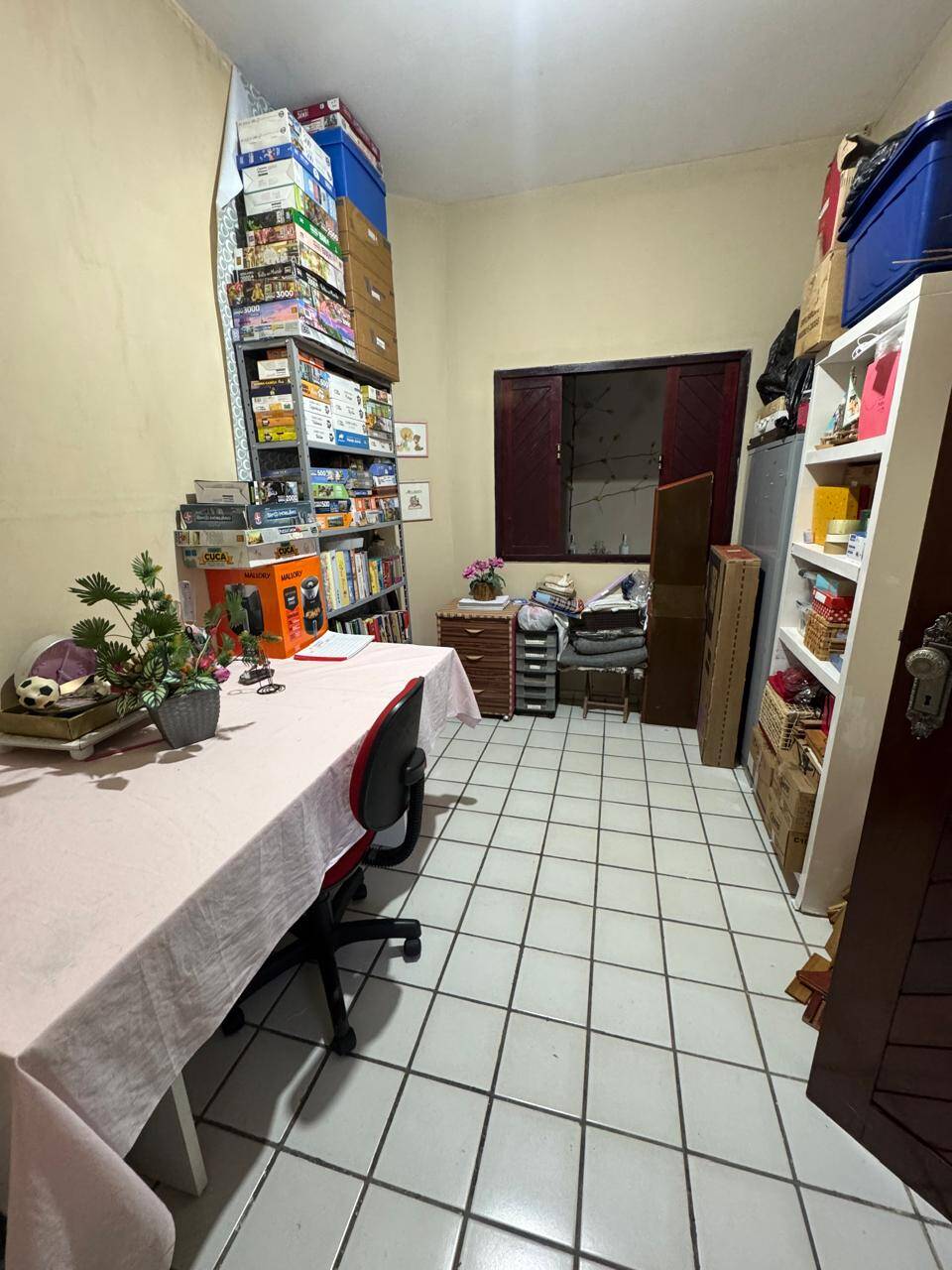 Casa para alugar com 3 quartos, 250m² - Foto 11
