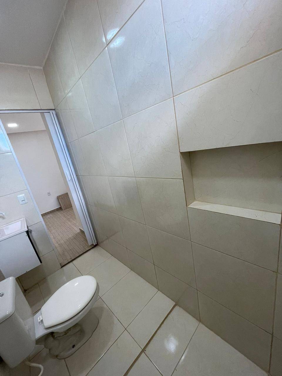 Casa para alugar com 2 quartos, 45m² - Foto 2