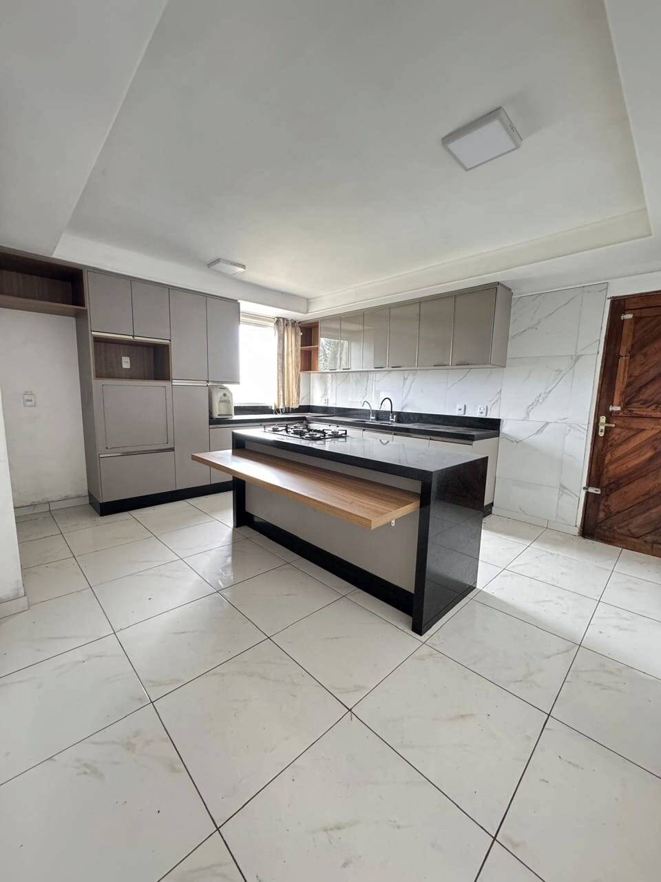 Casa para alugar com 3 quartos, 150m² - Foto 8