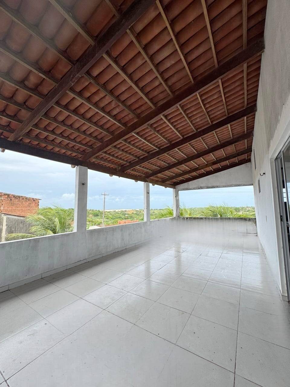 Casa para alugar com 3 quartos, 150m² - Foto 2