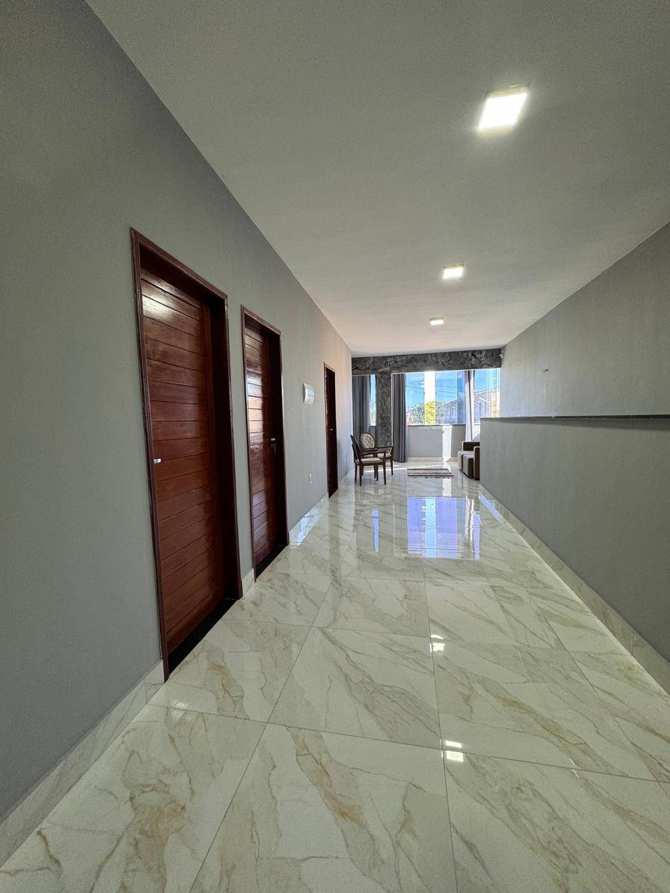 Casa à venda com 3 quartos, 600m² - Foto 11
