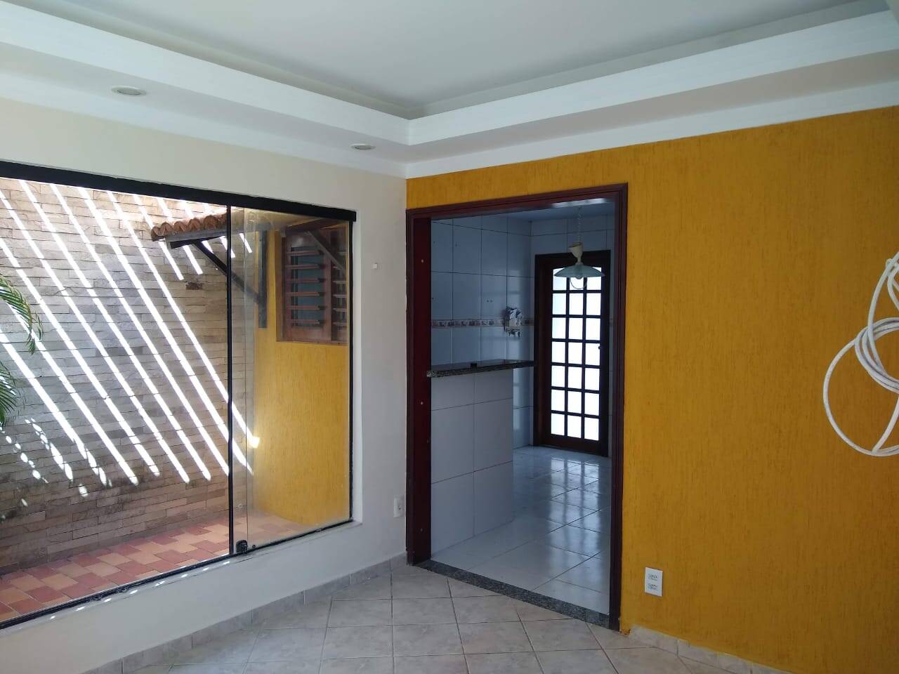 Casa à venda com 2 quartos, 200m² - Foto 6