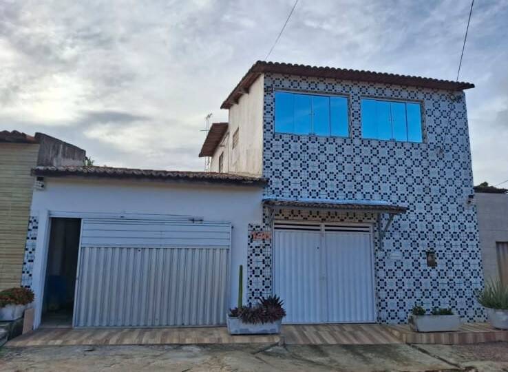 Casa à venda com 3 quartos - Foto 1