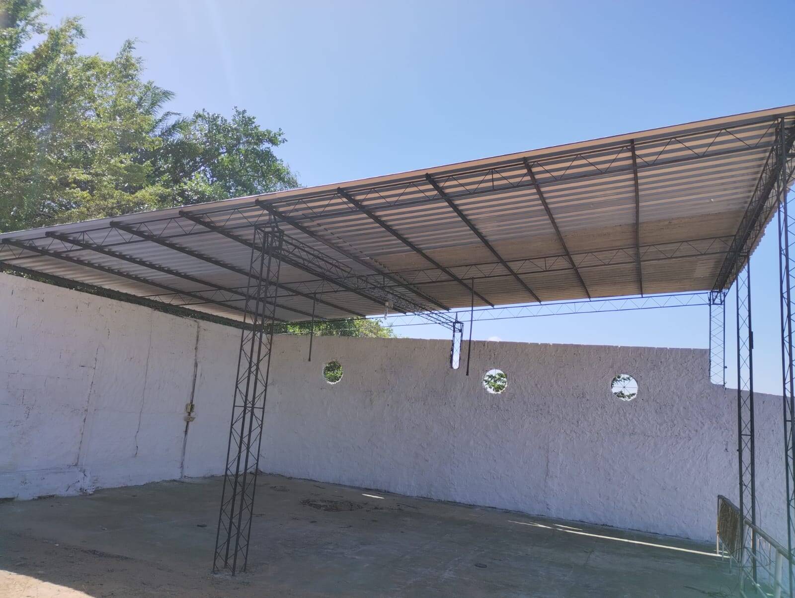 Casa à venda com 2 quartos, 1800m² - Foto 6