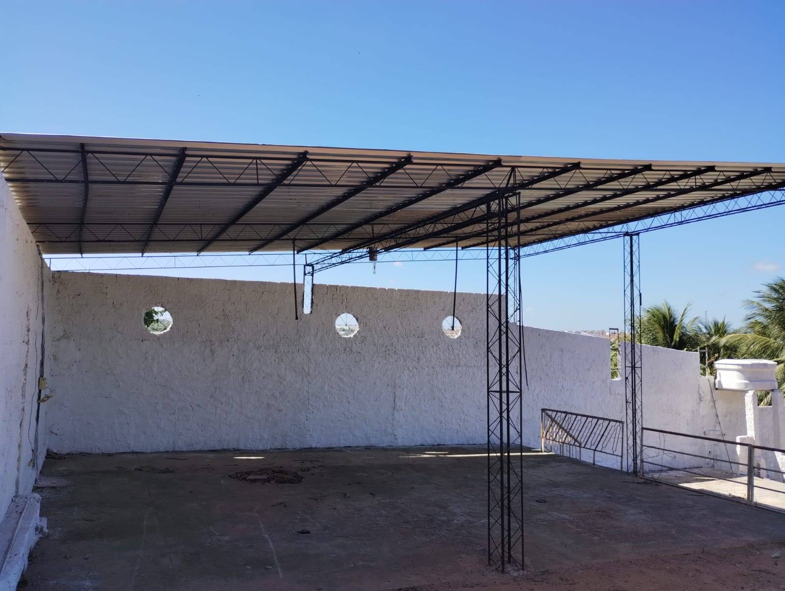 Casa à venda com 2 quartos, 1800m² - Foto 8