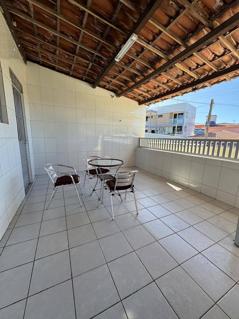 Casa à venda com 3 quartos, 132m² - Foto 4