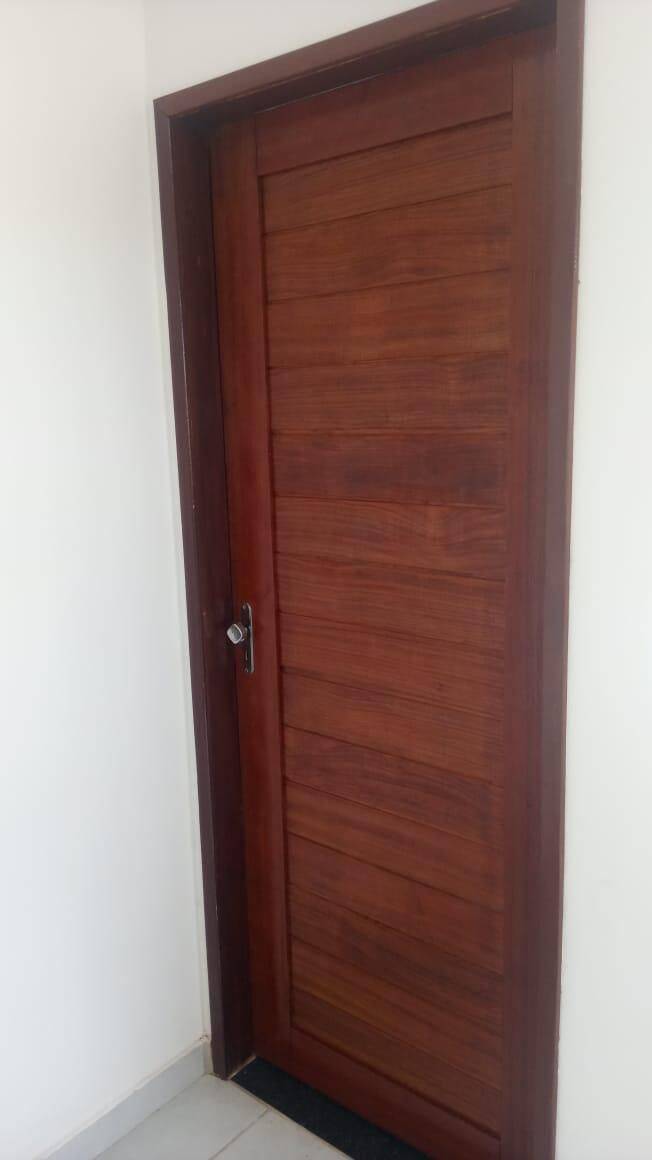 Casa à venda com 2 quartos, 75m² - Foto 4