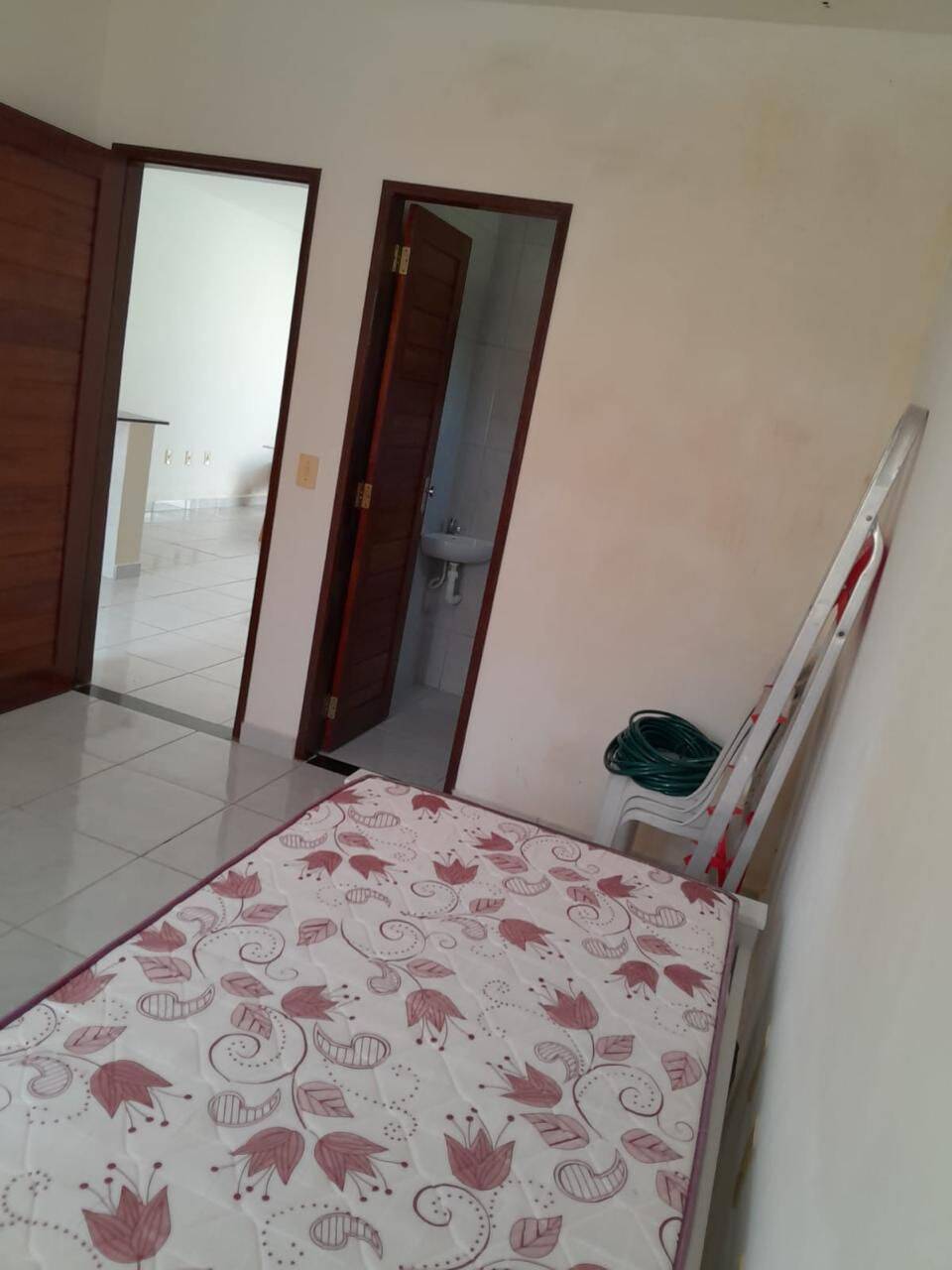 Casa à venda com 2 quartos, 75m² - Foto 7