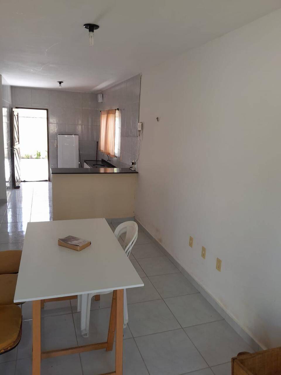 Casa à venda com 2 quartos, 75m² - Foto 8