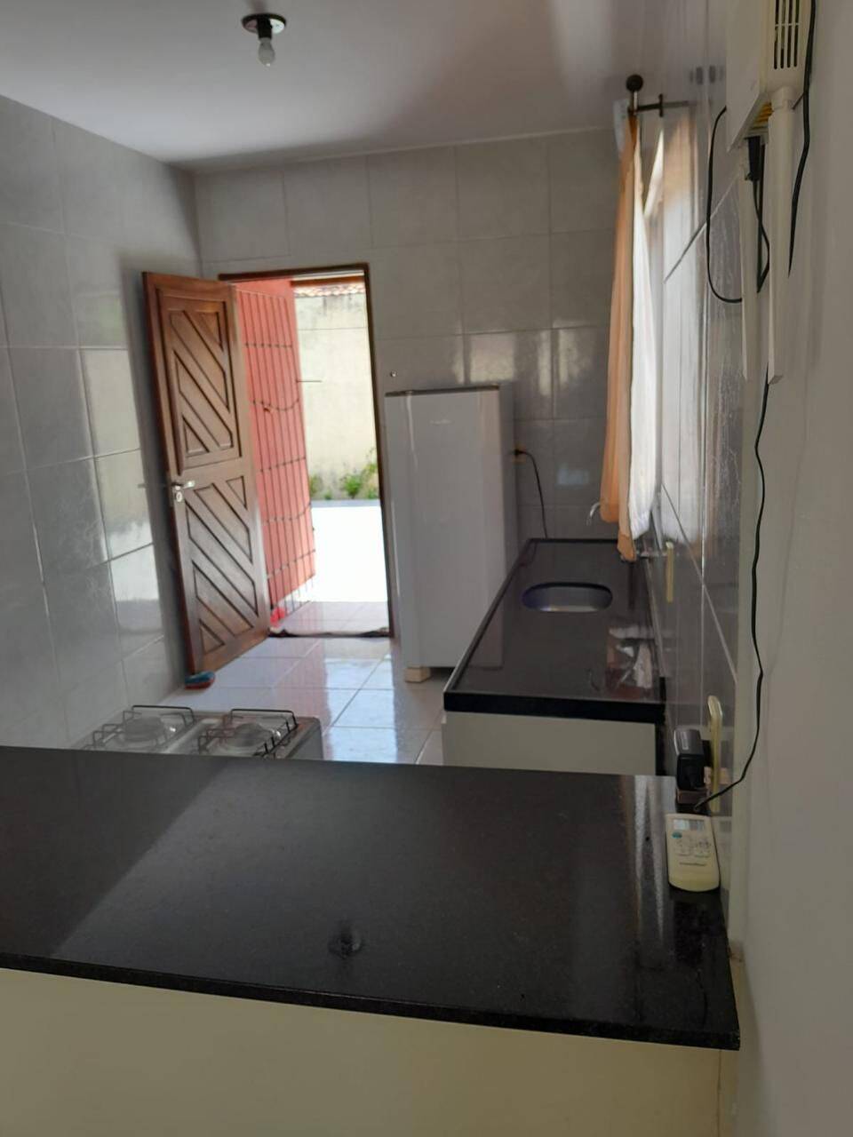 Casa à venda com 2 quartos, 75m² - Foto 9
