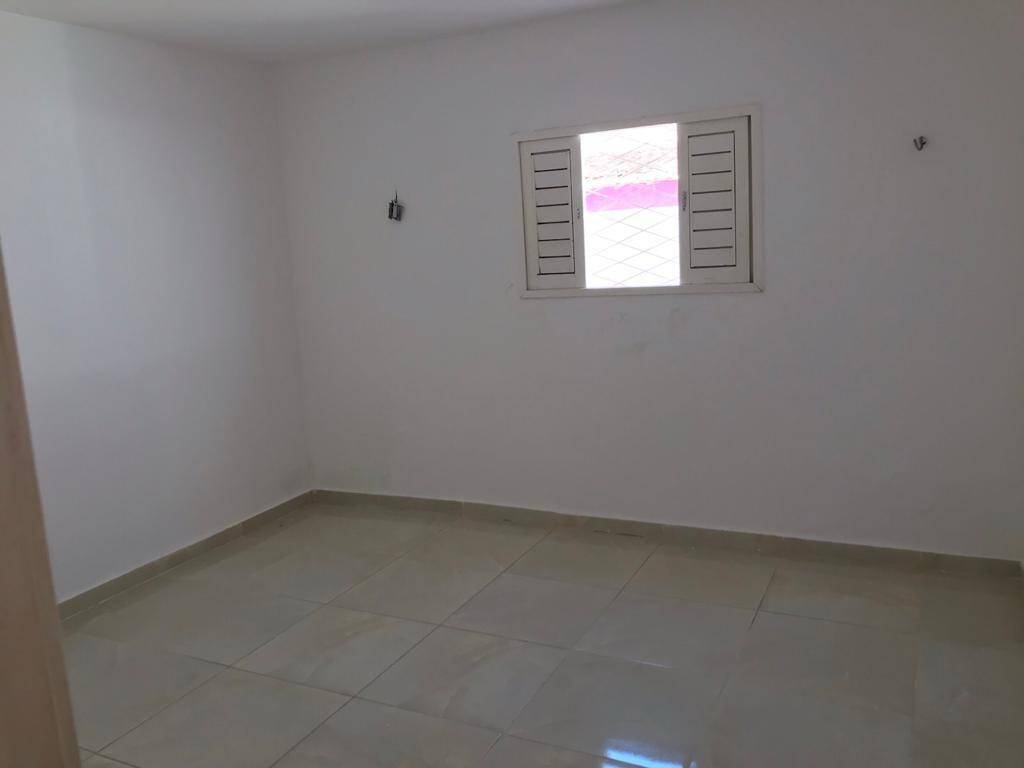 Casa à venda com 3 quartos, 150m² - Foto 14