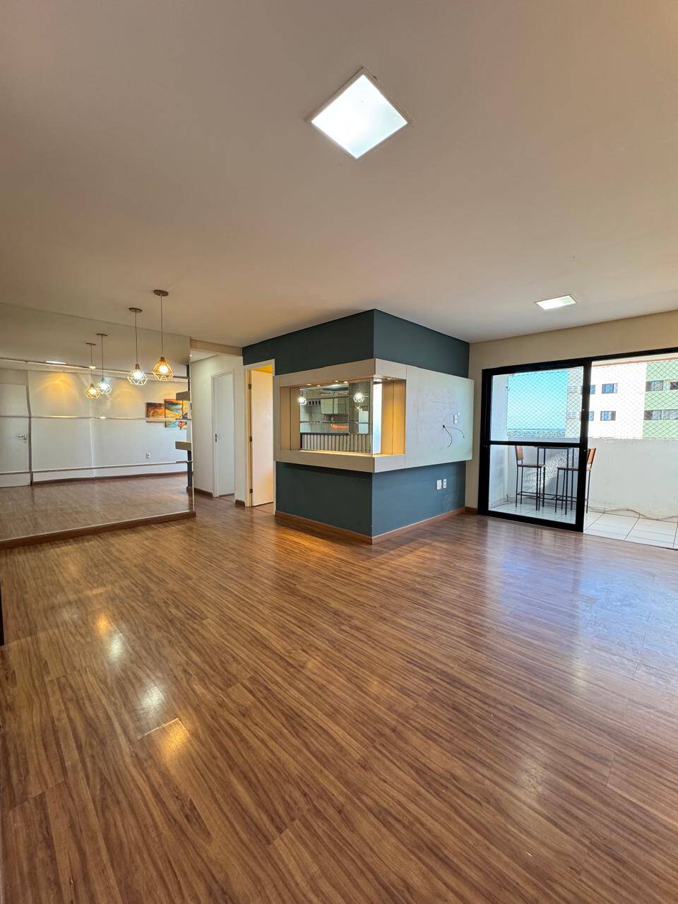 Apartamento à venda com 3 quartos, 85m² - Foto 4