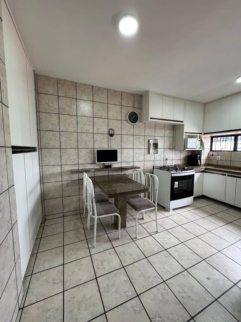 Apartamento à venda com 3 quartos, 140m² - Foto 7