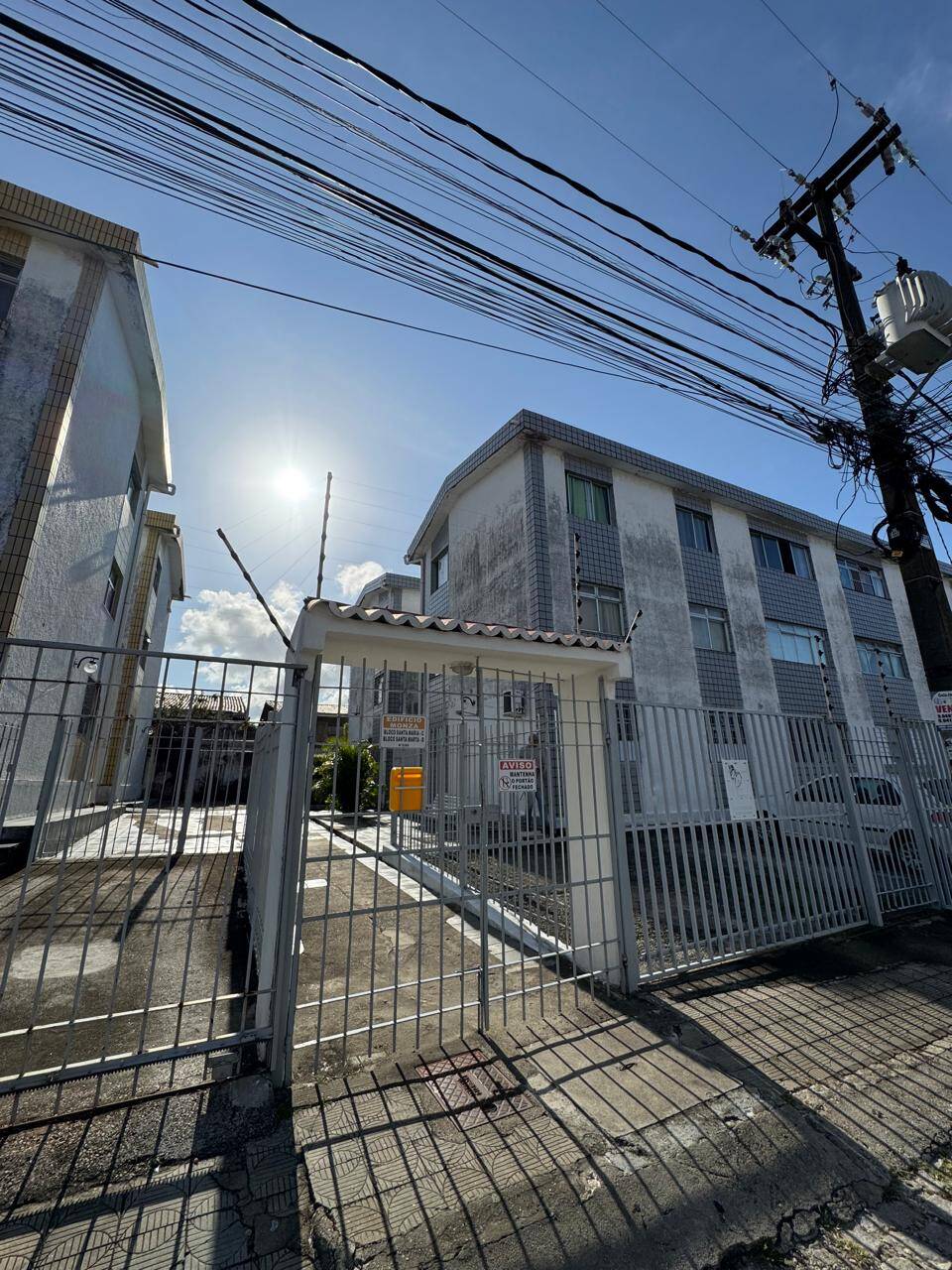 Apartamento à venda com 3 quartos, 70m² - Foto 2