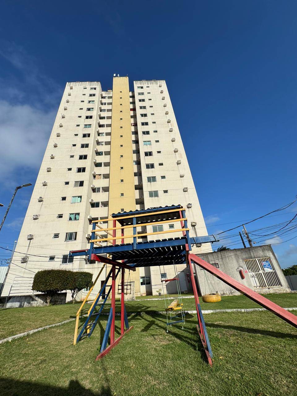Apartamento à venda com 3 quartos, 55m² - Foto 2