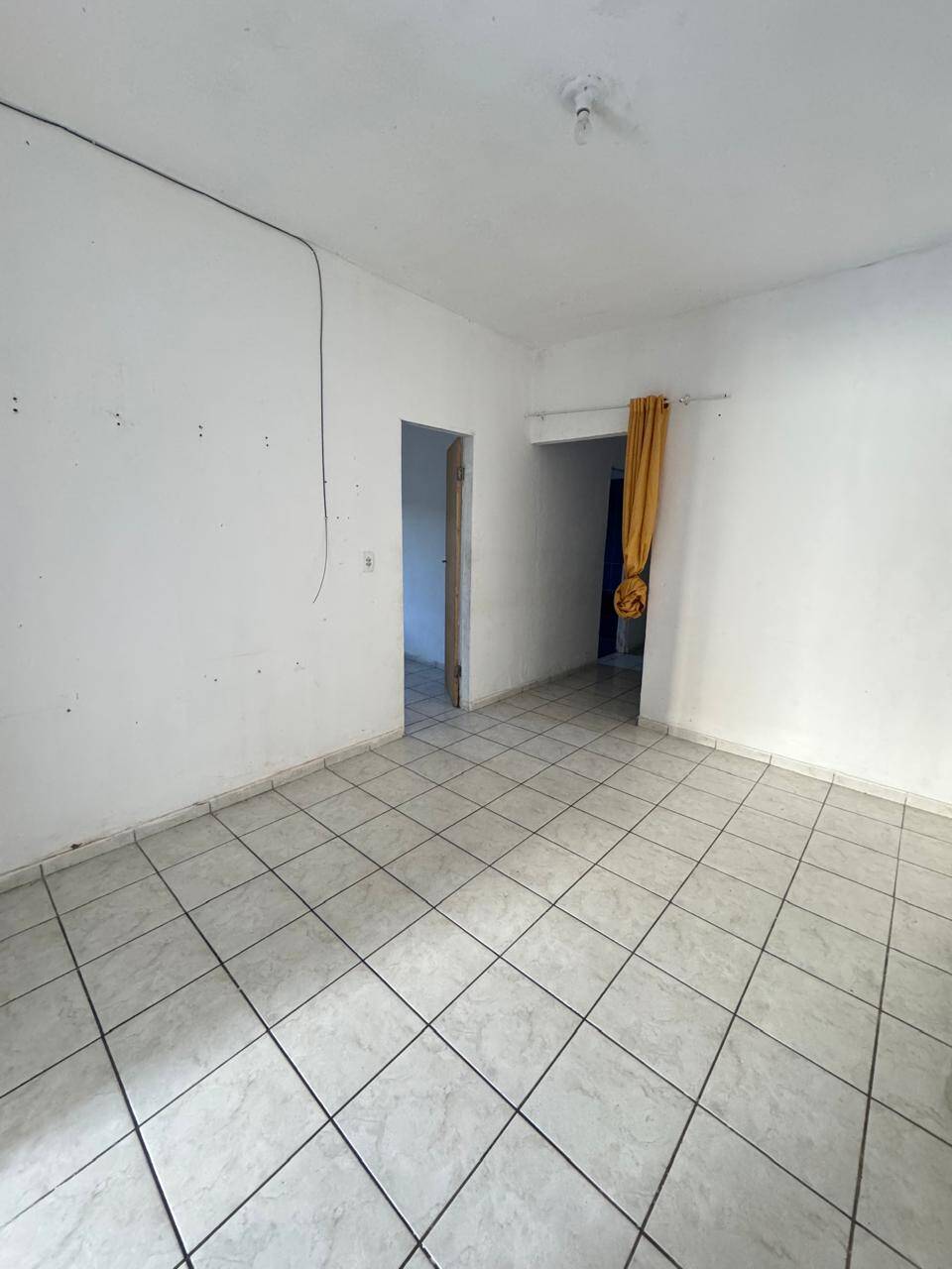 Casa para alugar com 2 quartos, 40m² - Foto 5
