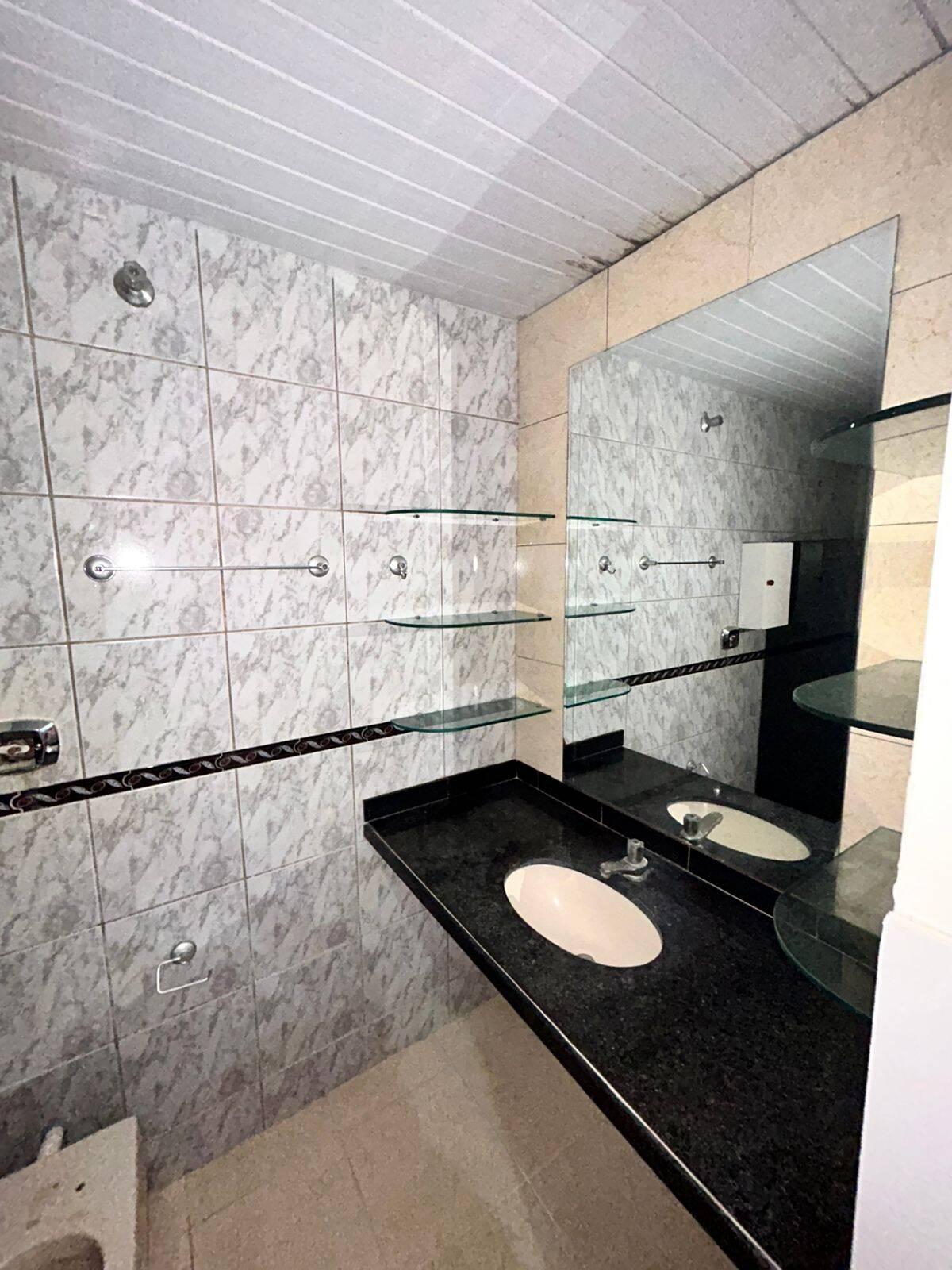 Casa à venda com 3 quartos, 200m² - Foto 11