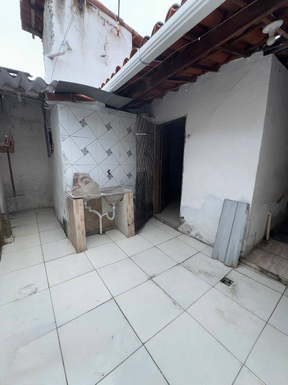 Casa à venda com 2 quartos, 105m² - Foto 7
