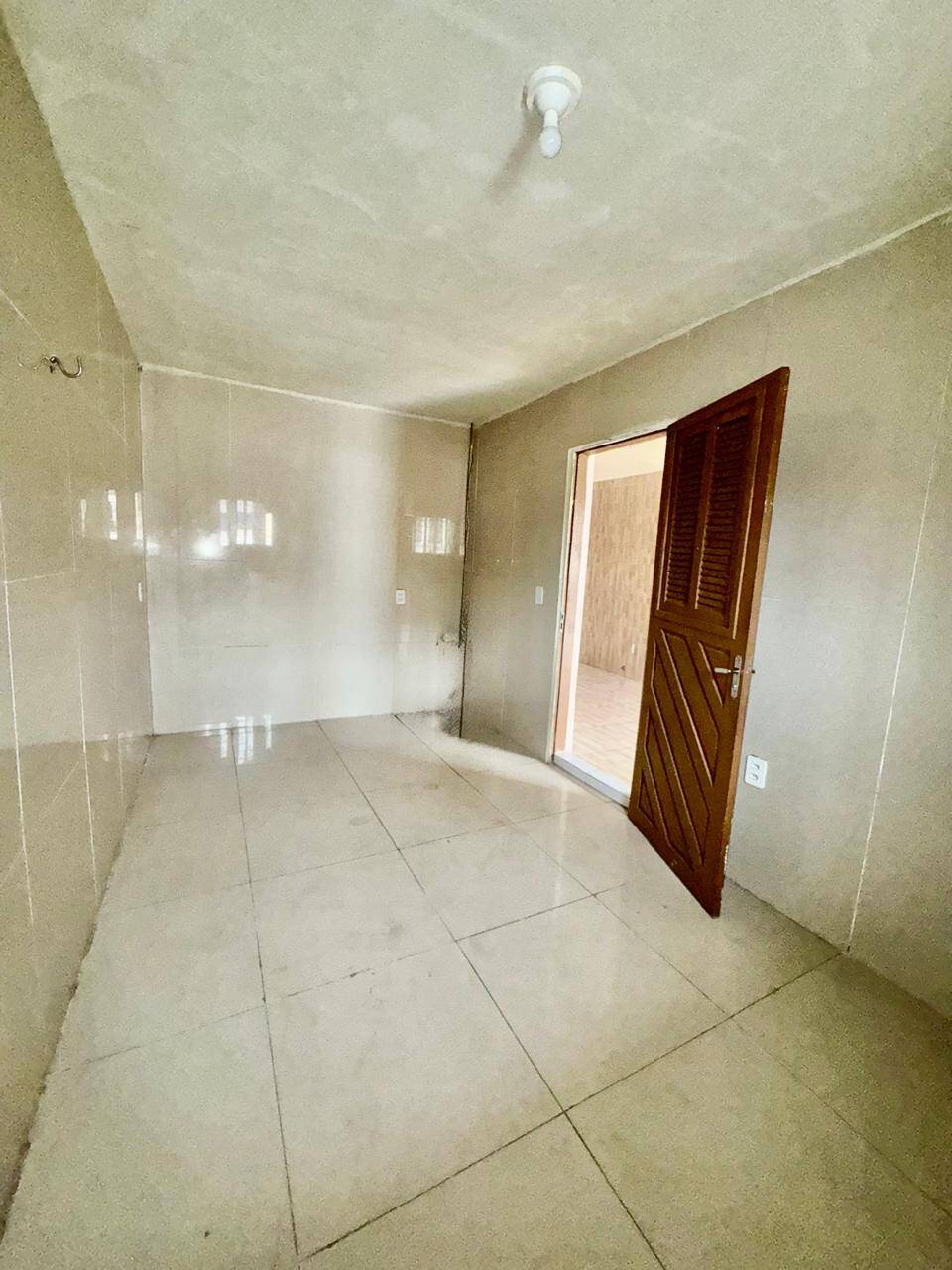 Casa à venda com 2 quartos, 105m² - Foto 11