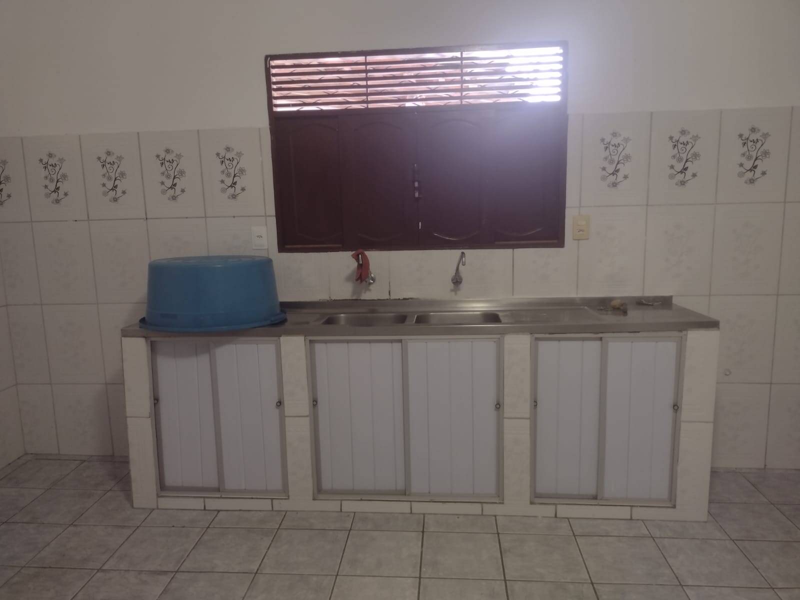 Casa para alugar com 5 quartos, 140m² - Foto 7