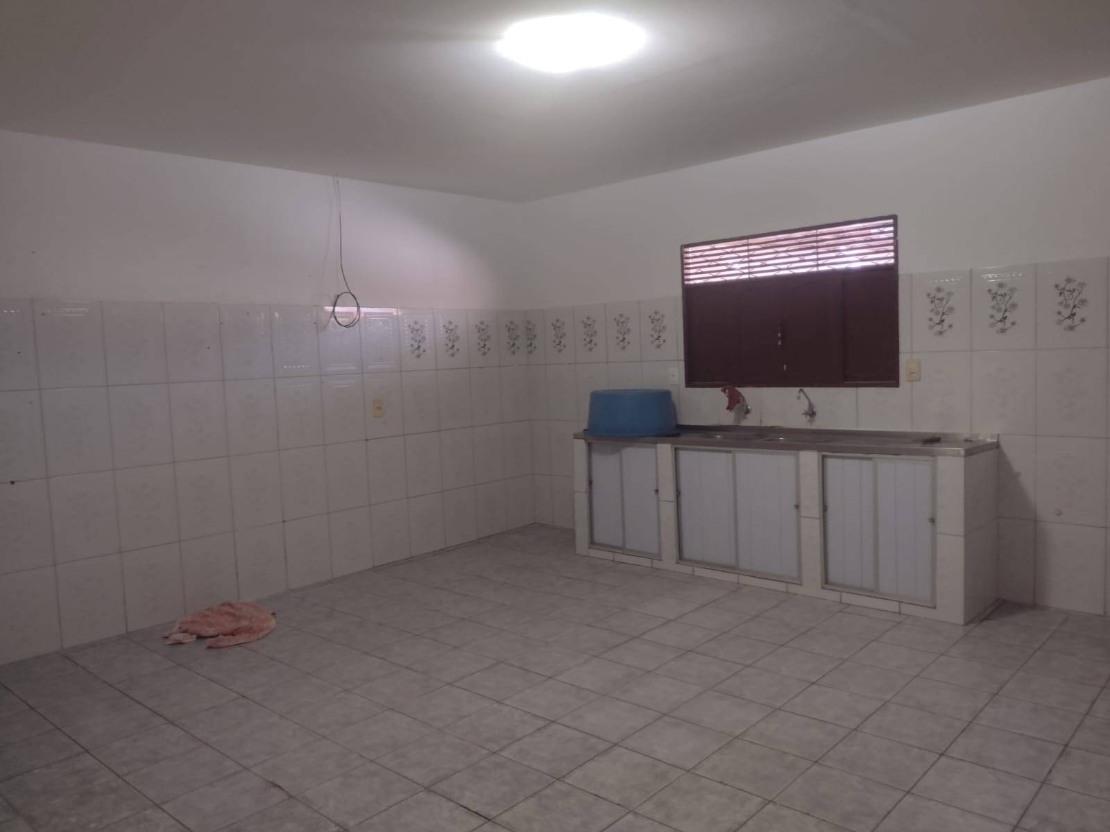 Casa para alugar com 5 quartos, 140m² - Foto 11