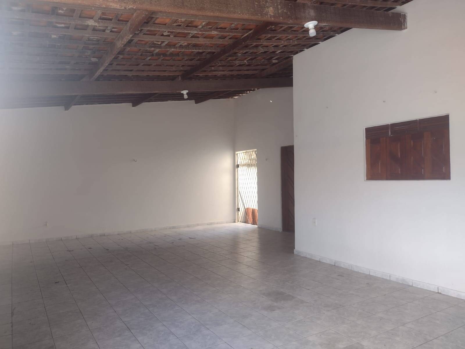 Casa para alugar com 5 quartos, 140m² - Foto 27