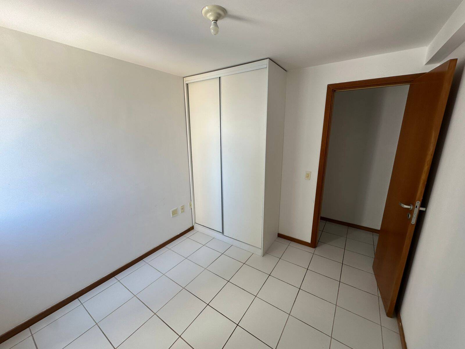 Apartamento para alugar com 2 quartos, 55m² - Foto 9