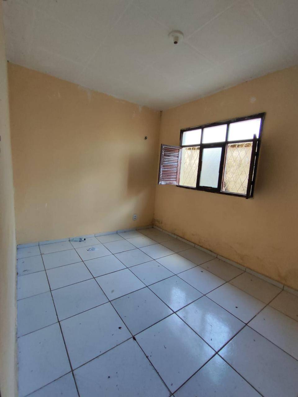 Casa à venda com 3 quartos, 85m² - Foto 4