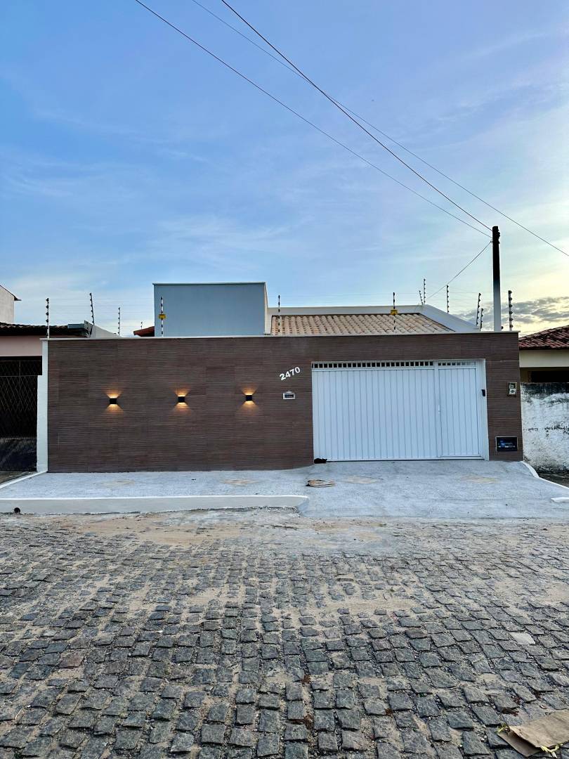 Casa, 3 quartos - Foto 2