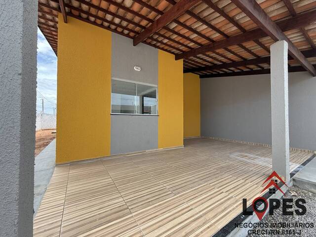 #321 - Casa para Venda em Extremoz - RN